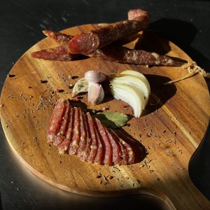 Kiełbasa suszona wieprzowa z czosnkiem 50 g. (krojona) 