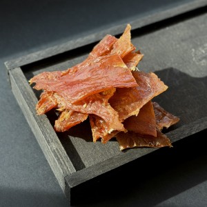 Jerky z kurczaka z likierem ziołowym 50 g.