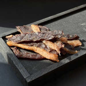 Jerky kaczka w czerwonym winie 50 g.