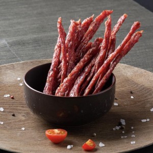 Paluszki suszone wieprzowe z chrzanem (kabanosy) 100 g